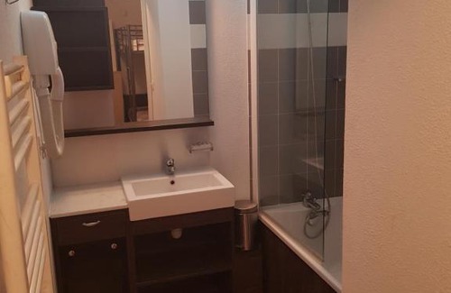 Allos Apartment | superbe appartement avec piscine et hammam.