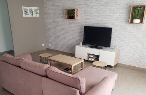 Fleury Villa | Superbe Villa de 100 m2 Avec Jacuzzi à 5 Minutes des Plages