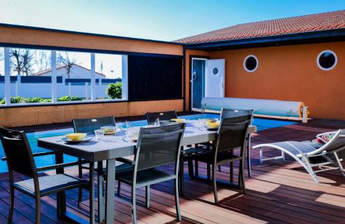 Les Sables d'Olonne Villa | Superbe villa avec piscine située à 2 km de la Grande Plage des Sables