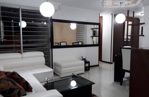 Cali House | Supercondo Home Away From Home mi Casa Tu Casa