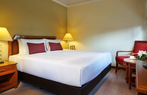 Orchard Apartment | Superior 2BR along Orchard Road