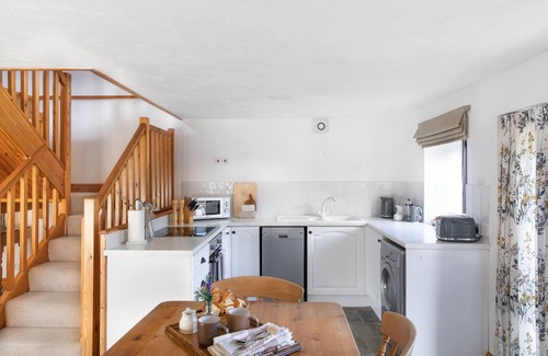Hartland Cottage | Superior Cottage with Garden View Vine Cottage at Downe Cottages