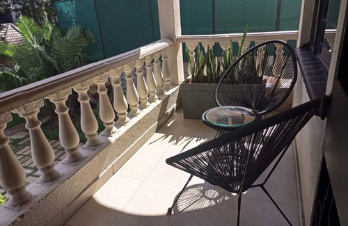 Muthaiga Hotel | Superior Room with Balcony Near UN Blue Zone & Village Market Prime Nairobi Stay