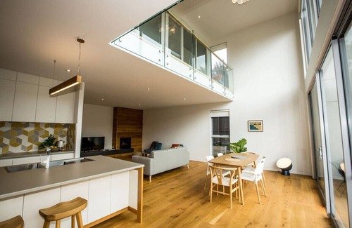 Warrnambool House | Superorange - 6 guests (including 0-2 year olds)