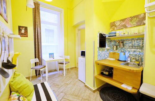 Inner City Budapest Apartment | Supreme Astoria Semmelweis