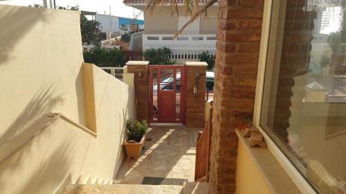 Spata-Artemida House | Surf House
