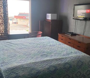 San Jacinto Hotel | Surf Motel and Apartments