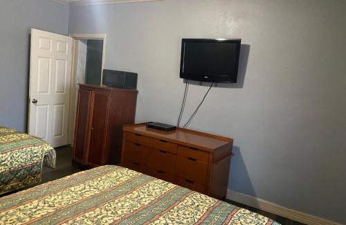 San Jacinto Hotel | Surf Motel and Apartments