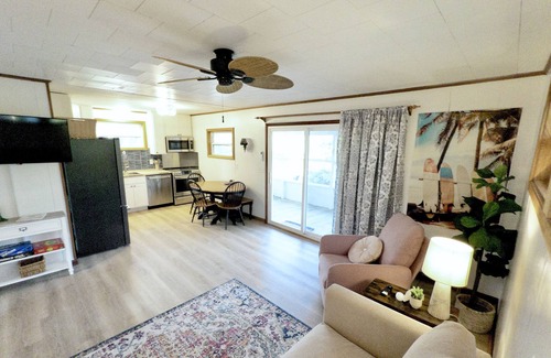 Avon House | Surf Side Bungalow- Ocean front with 3 story deck