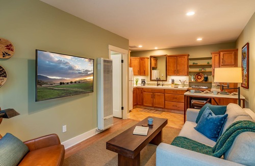 West Mesa House | Surf Side Retreat - Pets OK- Sleeps 4 - Near Beach