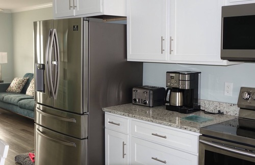 Emerald Isle House | Surf Sounds Beach Retreat, Completely Renovated, Enter your Relaxation Zone.