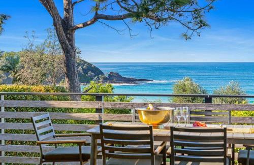 Mollymook Beach House | Surf Watch Mollymook - panoramic beach vistas