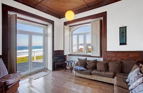 Baleal House | Surfcastle bnb and Surf School
