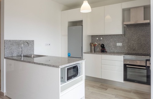 Aljezur Apartment | Surfer's Pitstop Apartment