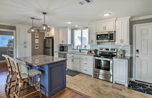 Surfside Beach House | Surfside Beach Vacation Rental w/Ocean Views