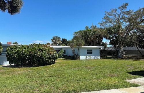 Fort Pierce House | Susannah River House located on banks of Indian River Lagoon in The Sunrise City