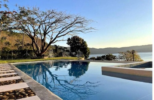 Coatepeque House | Turquoise View, Coatepeque Lake