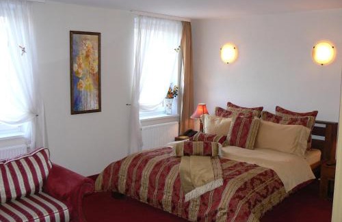 Priekule Hotel | Svečių namai Minge