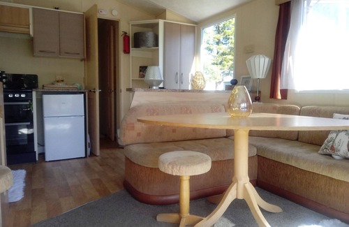 Fourstones Near Bentham Cottage | SWALEDALE 5, pet friendly, with pool in Long Preston
