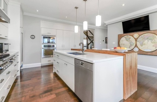 Port McNicoll House | Swan Cove Waterfronts Retreat