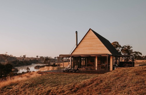 Swansea House | Swan River Sanctuary - Luxury Farm Stay!