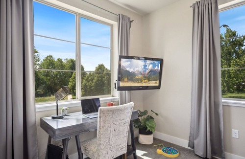 Old Town North House | Swanky Townhome Near Old Town, Breweries and River