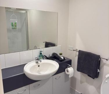 Carlton South Apartment | Swanston Street Apartment