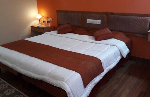 Jaipur Hotel | Swapanlok Farms And Resorts