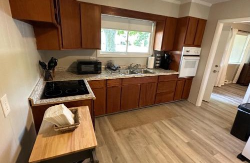 Marion Apartment | Swayzee St Suite