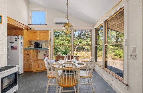North Chatham House | Sweeping Views, 150 Yards to Private Beach!