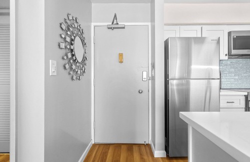 Ala Moana Apartment | Sweet & Cozy in Honolulu Free WIFI & AC