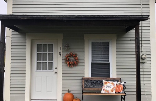 Barton Cottage | Sweet Escape Cottage on River