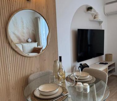 Chambery Apartment | Sweet Home Chambéry - Appartement moderne avec parking & vue montagne