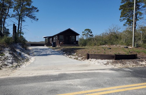 Carrabelle Cabin | "Sweet Magnolia" 2 Bedroom Carrabelle Cabin