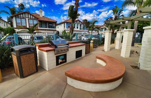 Encinitas House | Sweet Pea Place, 2 bed with pool