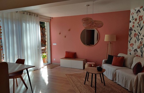 Piolenc Apartment | Sweet studio in the heart of Provence