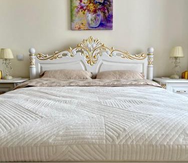 Ternopil Apartment | Sweet Ternopil Large and beautiful