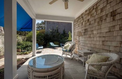 Northeast Virginia Beach House | Sweet Virginia Seas- Spacious 4-bedroom house- 2 minute walk to beach