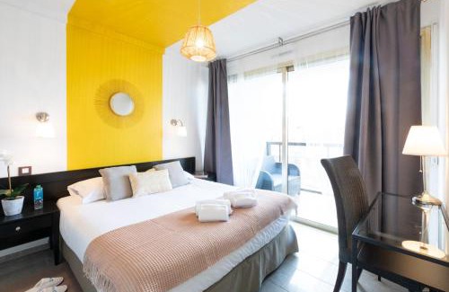 Juan-les-Pins Apartment | Sweett - Maison Blanche