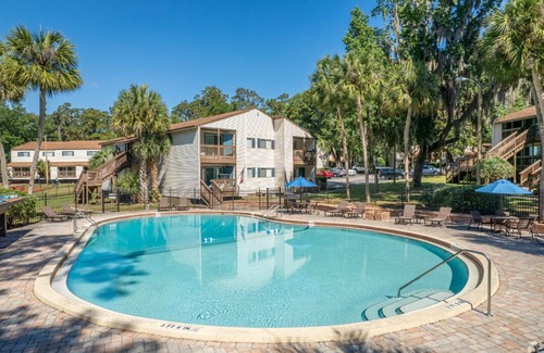 Gainesville Apartment | Sweetwater 24A I Beautiful 1Bd Apt I Free Parking