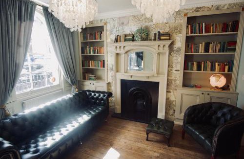 King's Cross Hotel | Swinton Hotel