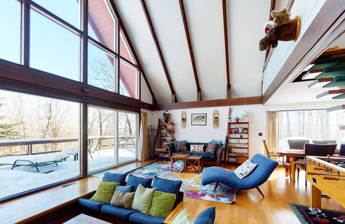 Stratton and Bromley Ski Areas Ski Chalet | Swiss-Style A-Frame with WiFi, Wood-Burning Fireplace - Close to Slopes