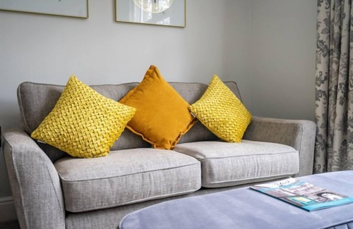 Bootham Apartment | Sycamore Place - 1A - sleeps 3 guests in 1 bedroom