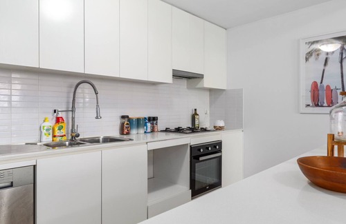Wolli Creek Apartment | Sydney Airport Apartments
