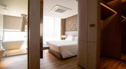 Saen Suk Hotel | Symphony of The Sea Hotel