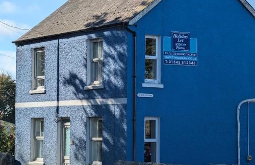 Llandysul Apartment | Synod Farm Cottage, 5 Person Hot Tub, Pets Welcome