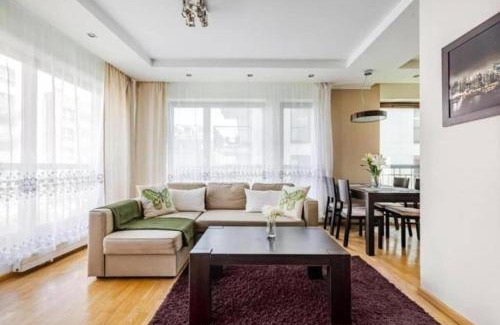 Gdansk City Center Apartment | Szafarnia 7 46 UrbanNestGroup