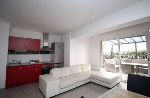 La Jetee Apartment | T2 apartment with pool and parking