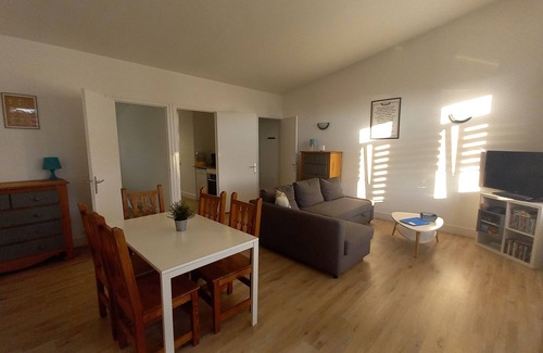 Audierne Apartment | T2 apartment 250 metres from the beach BALCONY SEA VIEW