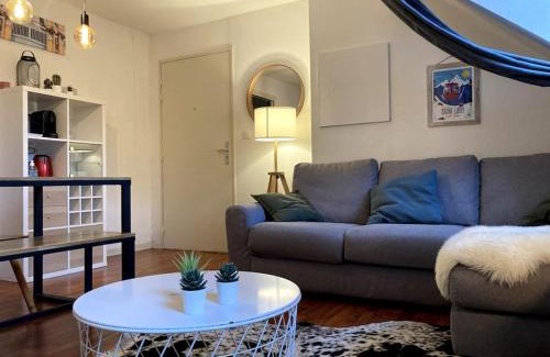 Vignec Apartment | T2 Cabine 4 à 6 pers Vue Montagne et Piscine
